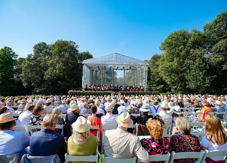 Openluchtconcert Phion